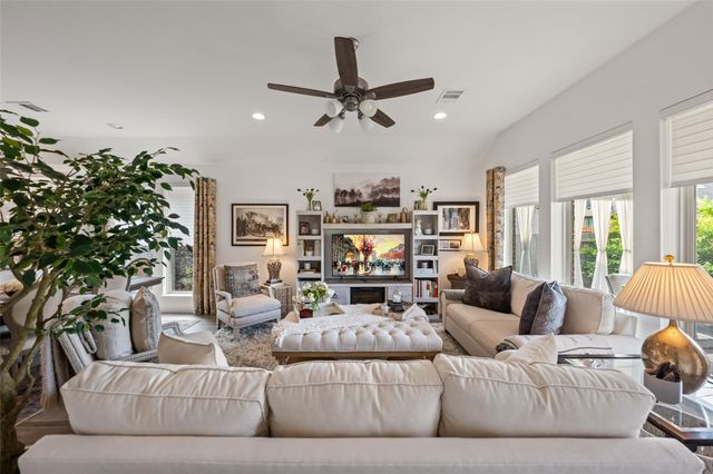 15718 Autumn Sun Court, Conroe, TX 77302