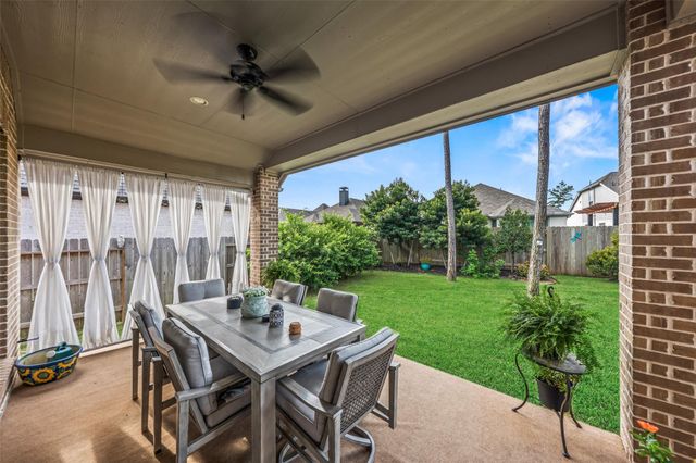 15718 Autumn Sun Court, Conroe, TX 77302