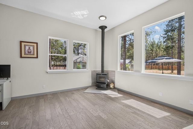 17465 Snow Goose Road, Bend, OR 97707