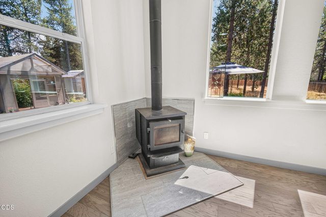 17465 Snow Goose Road, Bend, OR 97707