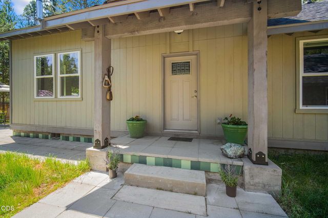 17465 Snow Goose Road, Bend, OR 97707