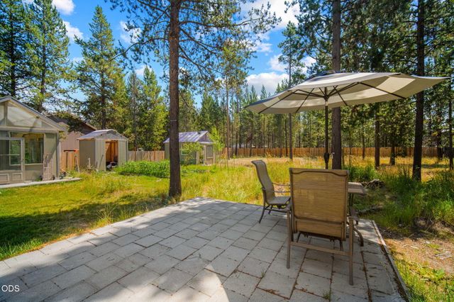 17465 Snow Goose Road, Bend, OR 97707