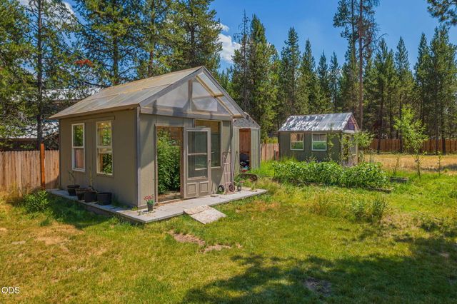 17465 Snow Goose Road, Bend, OR 97707