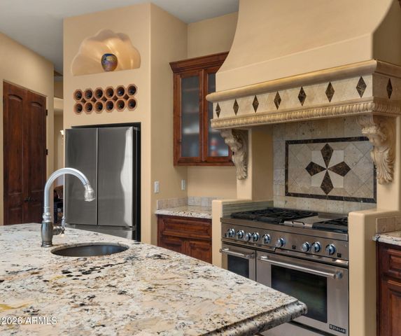 6562 E CAVE CREEK Road, Cave Creek, AZ 85331