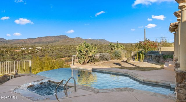 6562 E CAVE CREEK Road, Cave Creek, AZ 85331