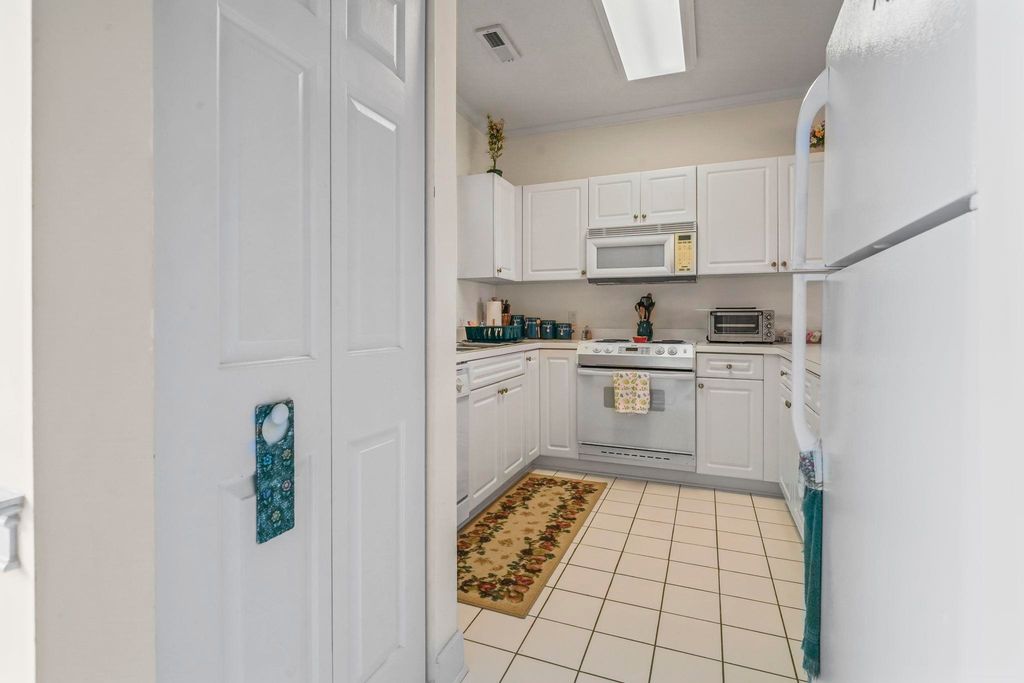 4167 Hibiscus Dr Apt 203, Little River, SC 29566 — photo 4
