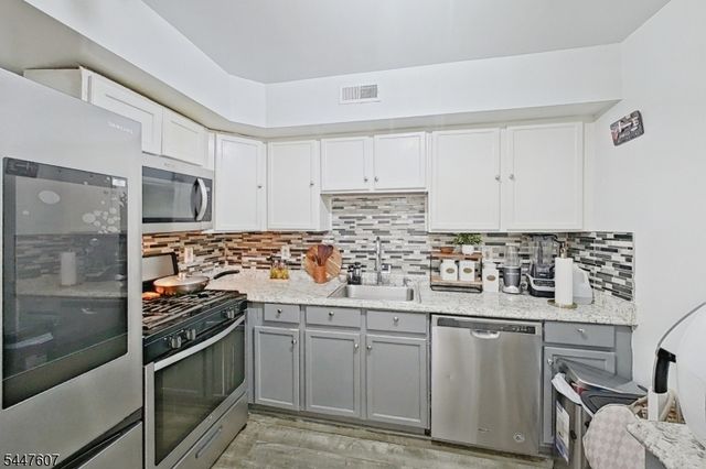 337 18Th Ave, Newark City, NJ 07108