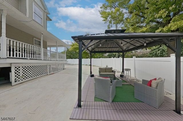 337 18Th Ave, Newark City, NJ 07108
