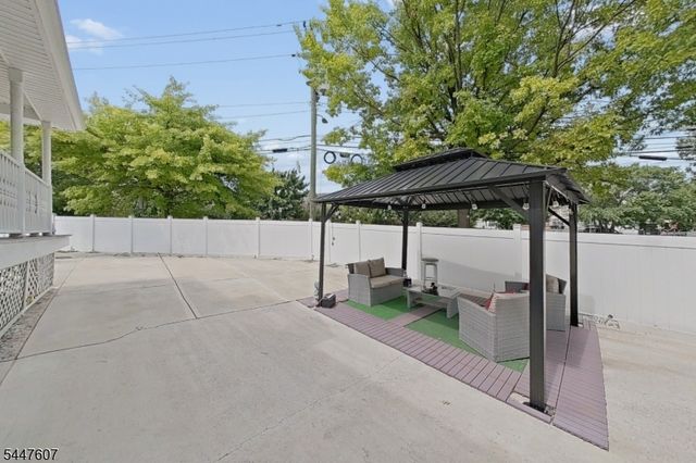 337 18Th Ave, Newark City, NJ 07108