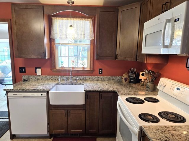 77 Ridge Road, Marlborough, MA 01752