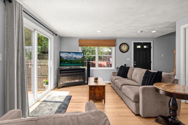3 Elginwood Road A, Peabody, MA 01960
