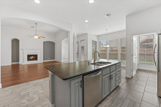 518 Sun Meadow Drive, Wylie, TX 75098