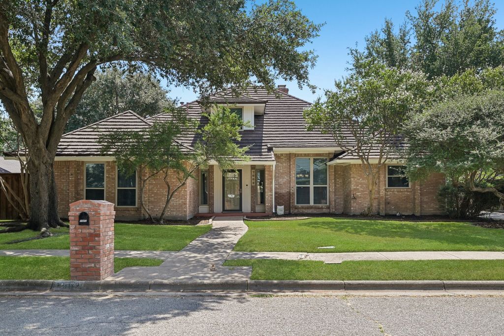 7002 Lake Louise Drive, Arlington, TX 76016 — exterior