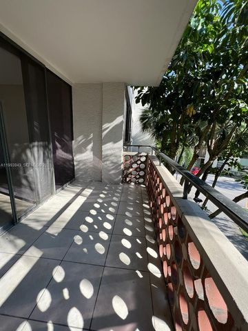 4222 Inverrary Blvd 4217, Lauderhill, FL 33319