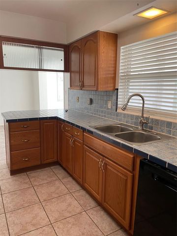 2420 68TH AVENUE S, St Petersburg, FL 33712