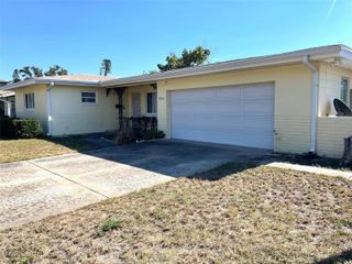 2420 68TH AVENUE S, St Petersburg, FL 33712
