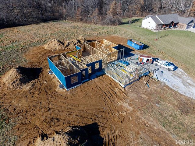 2335 Staunton Road, Troy, IL 62294