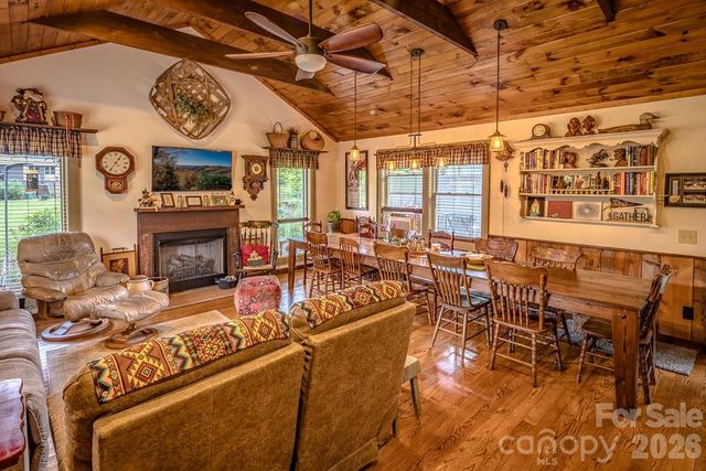 5950 N US 19e Highway, Newland, NC 28657