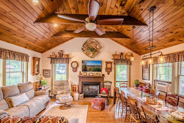 5950 N US 19e Highway, Newland, NC 28657