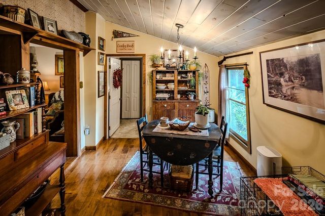 5950 N US 19e Highway, Newland, NC 28657