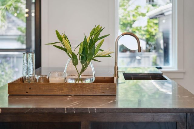 208 Mccormick Street, Mount Pleasant, SC 29464