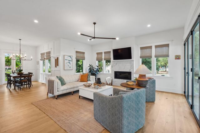 208 Mccormick Street, Mount Pleasant, SC 29464