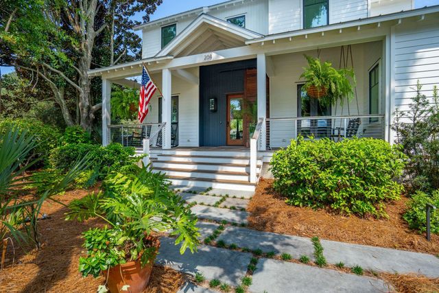 208 Mccormick Street, Mount Pleasant, SC 29464