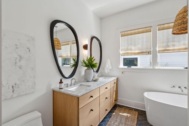 208 Mccormick Street, Mount Pleasant, SC 29464