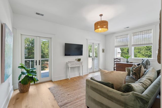 208 Mccormick Street, Mount Pleasant, SC 29464