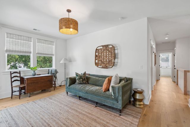 208 Mccormick Street, Mount Pleasant, SC 29464