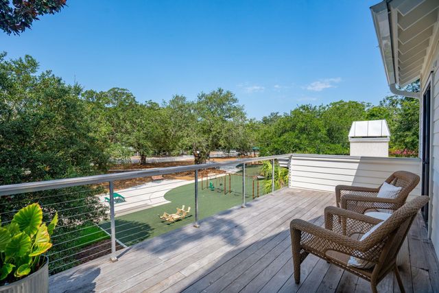 208 Mccormick Street, Mount Pleasant, SC 29464