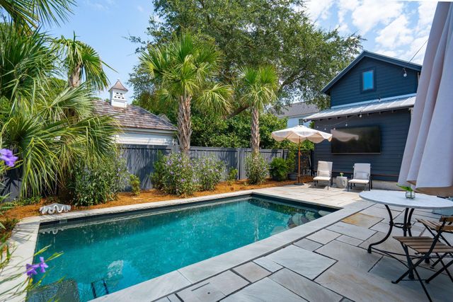 208 Mccormick Street, Mount Pleasant, SC 29464