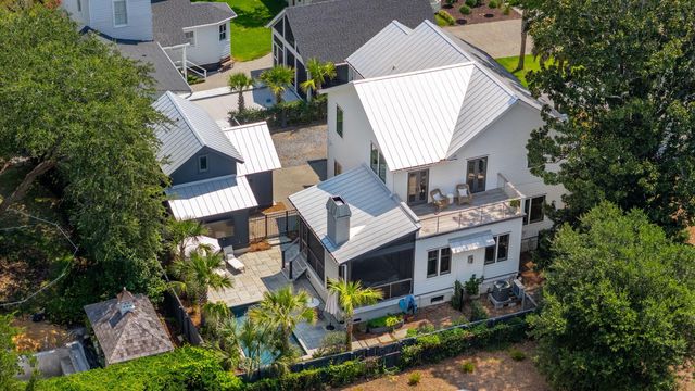 208 Mccormick Street, Mount Pleasant, SC 29464