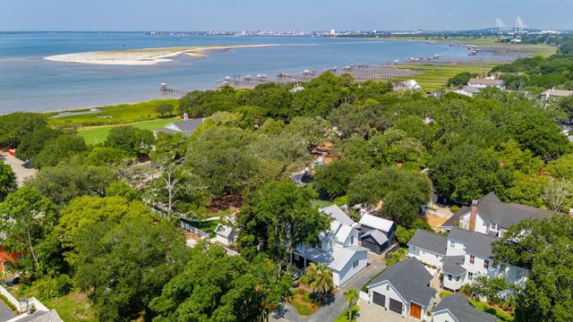 208 Mccormick Street, Mount Pleasant, SC 29464