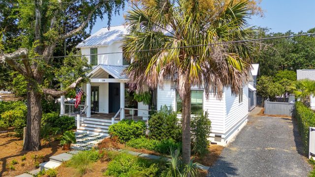 208 Mccormick Street, Mount Pleasant, SC 29464