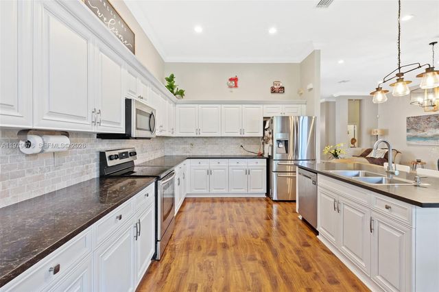 1533 Cardinal Way, Weston, FL 33327