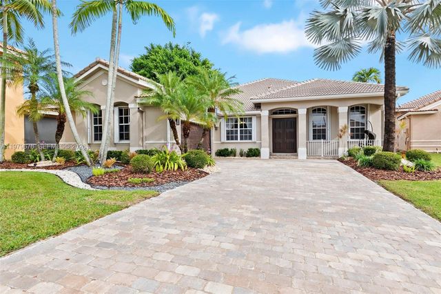 1533 Cardinal Way, Weston, FL 33327