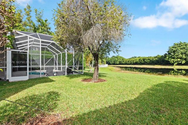 1533 Cardinal Way, Weston, FL 33327