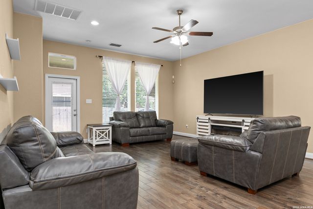 2908 Pawtucket Rd, Schertz, TX 78108