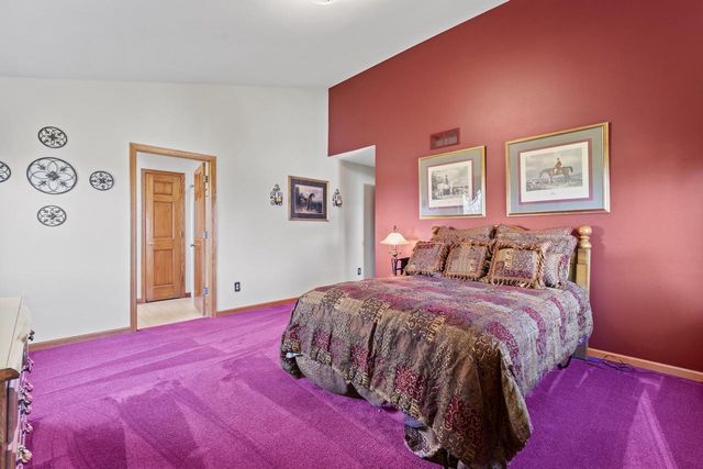 1227 Wegner DRIVE, Mukwonago, WI 53149