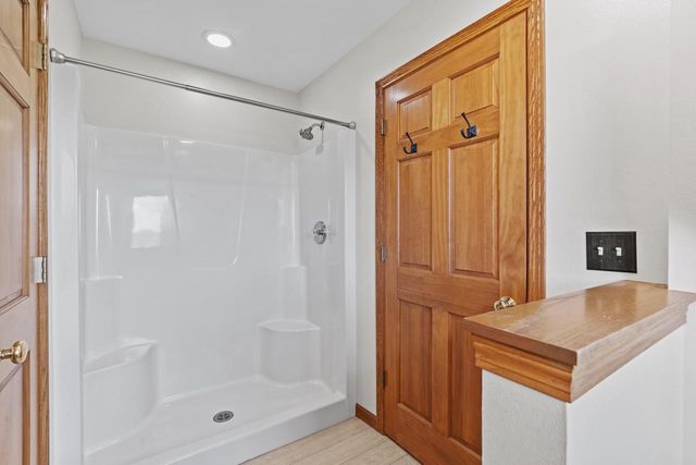 1227 Wegner DRIVE, Mukwonago, WI 53149
