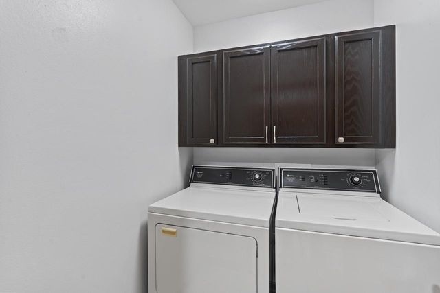 1227 Wegner DRIVE, Mukwonago, WI 53149