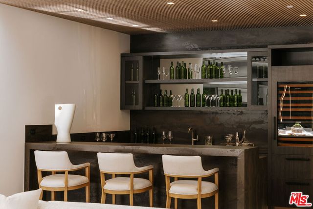 219 Homewood Road, Los Angeles, CA 90049