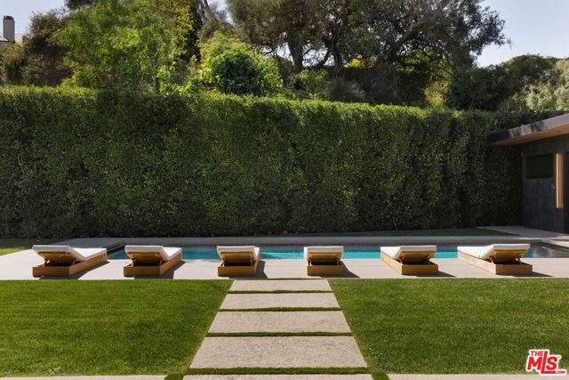 219 Homewood Road, Los Angeles, CA 90049