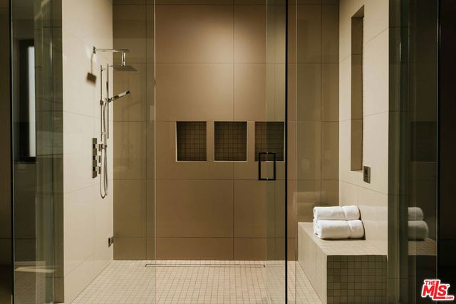 219 Homewood Road, Los Angeles, CA 90049