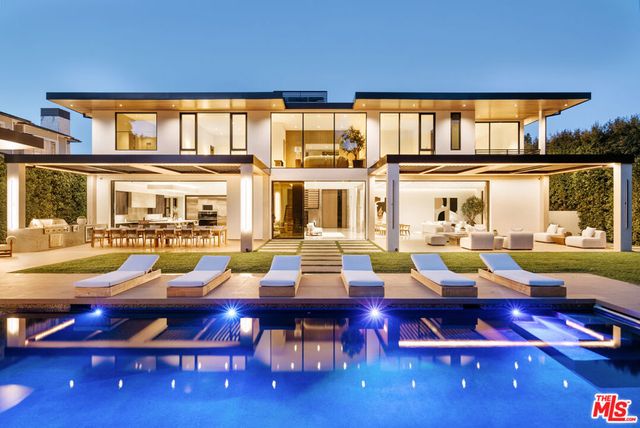 219 Homewood Road, Los Angeles, CA 90049