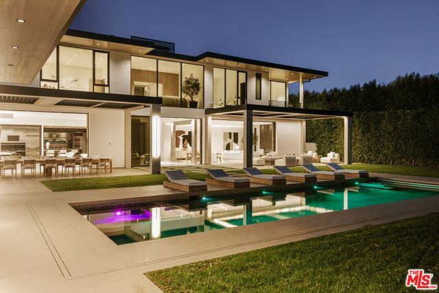 219 Homewood Road, Los Angeles, CA 90049