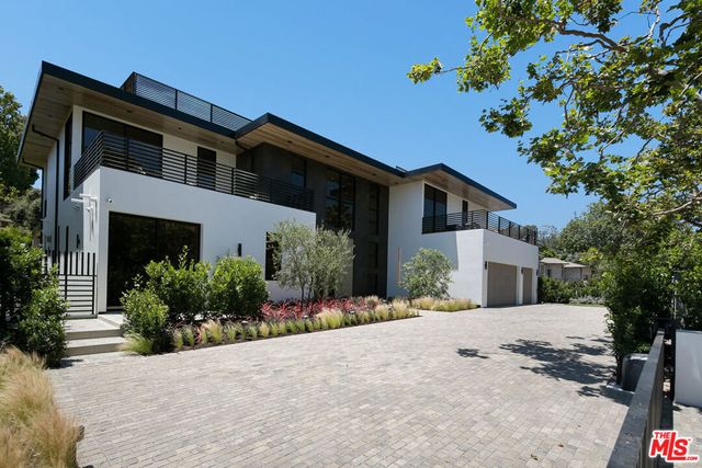 219 Homewood Road, Los Angeles, CA 90049