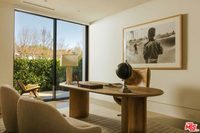 219 Homewood Road, Los Angeles, CA 90049