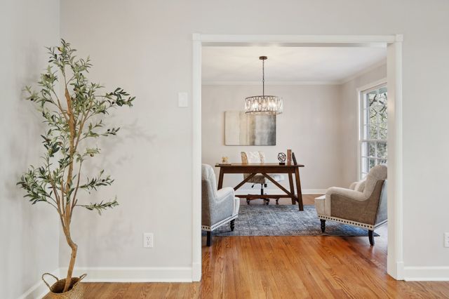 215 Rolling Fork Ct, Nashville, TN 37205